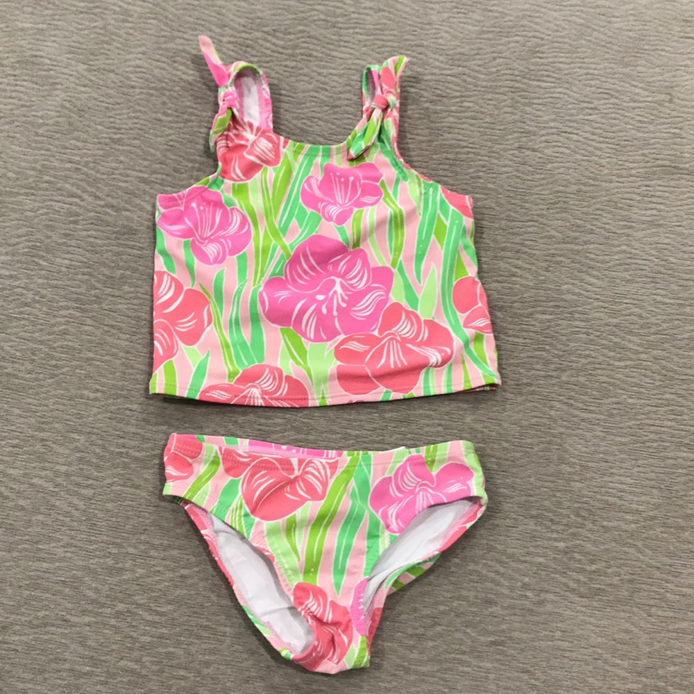Girls 2 piece bathing suit.